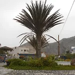 فندق The Three Anchors Rooms Perissa